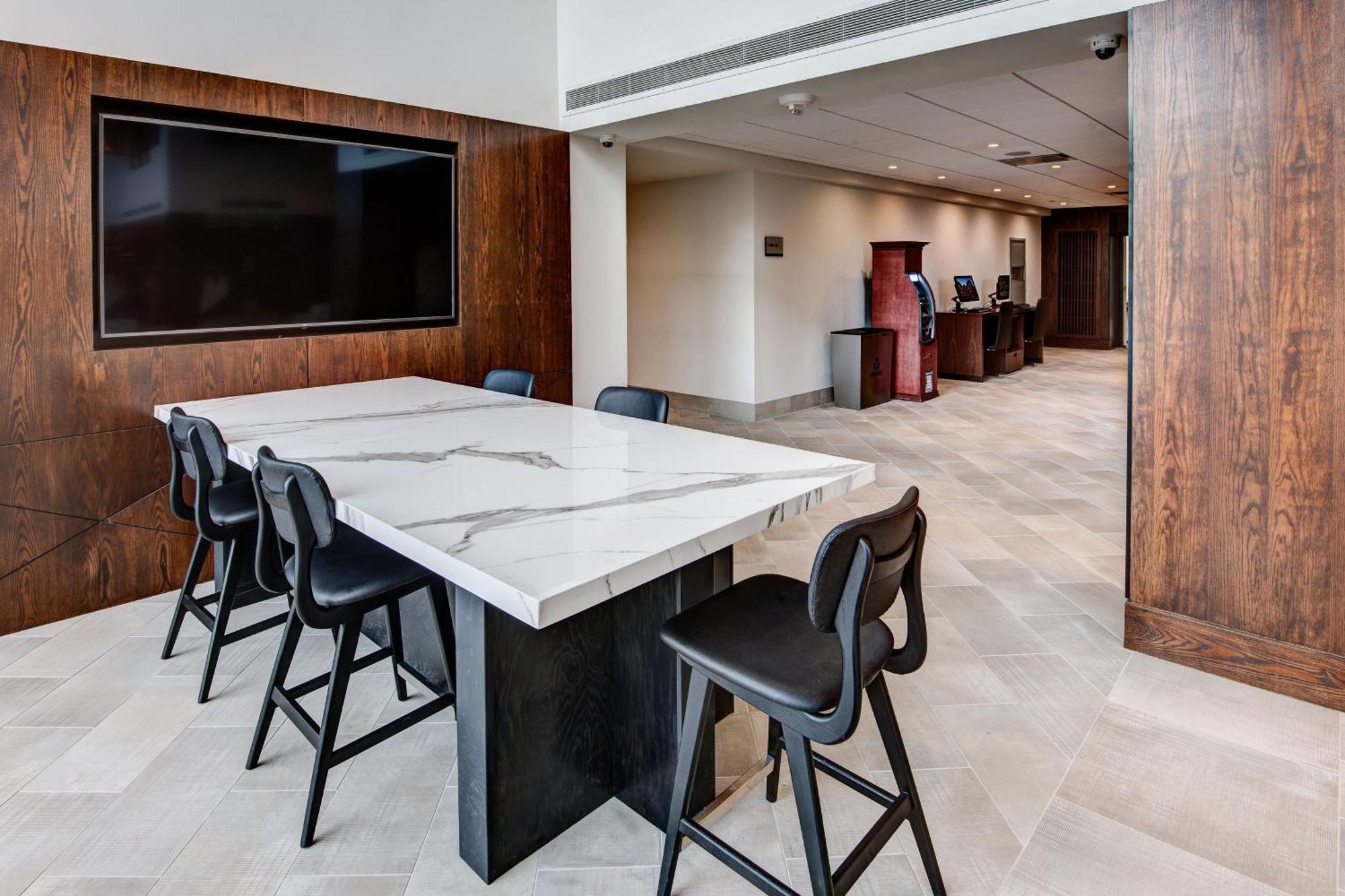 Sheraton Eatontown Hotel מראה חיצוני תמונה