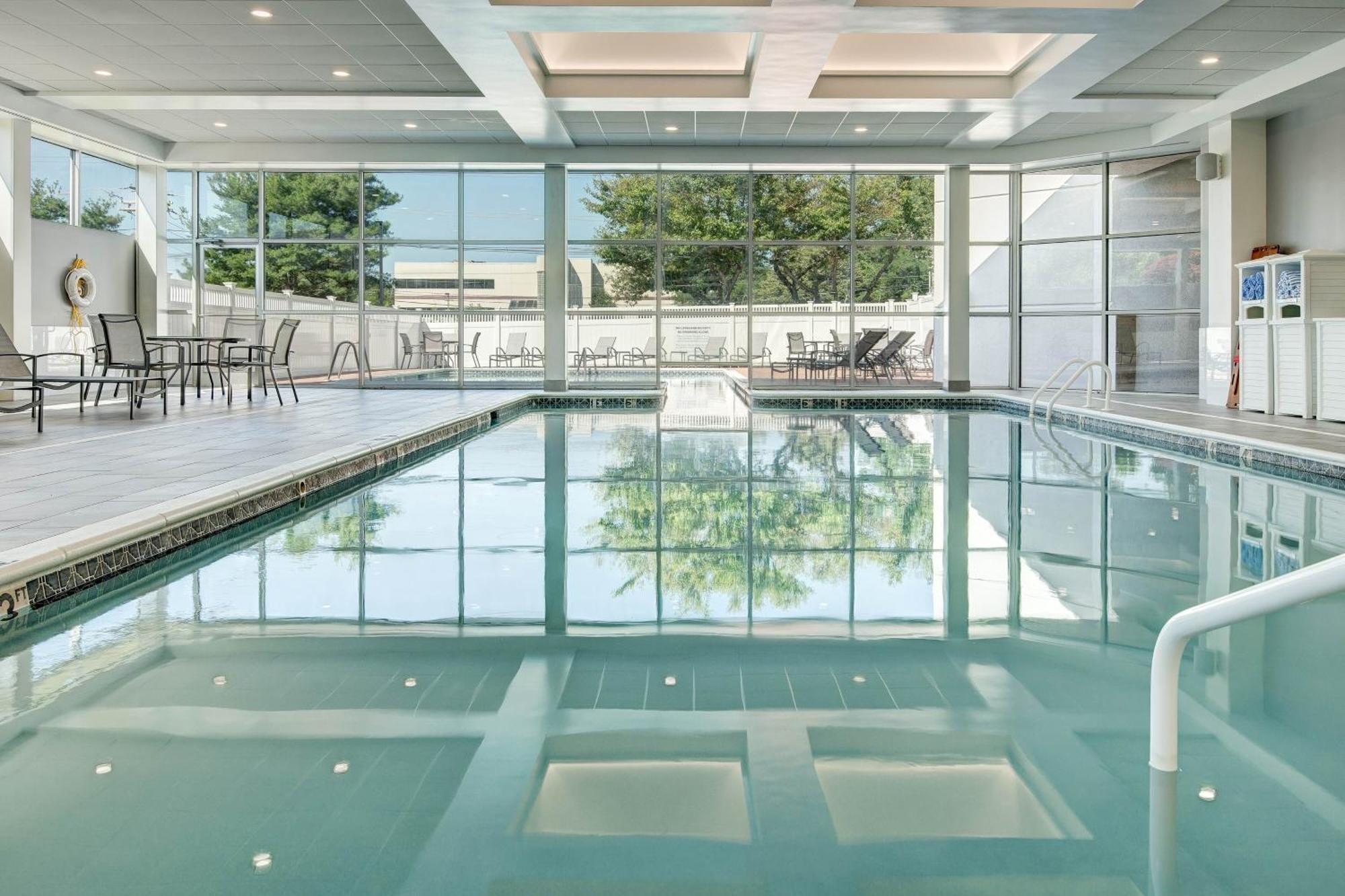 Sheraton Eatontown Hotel מראה חיצוני תמונה
