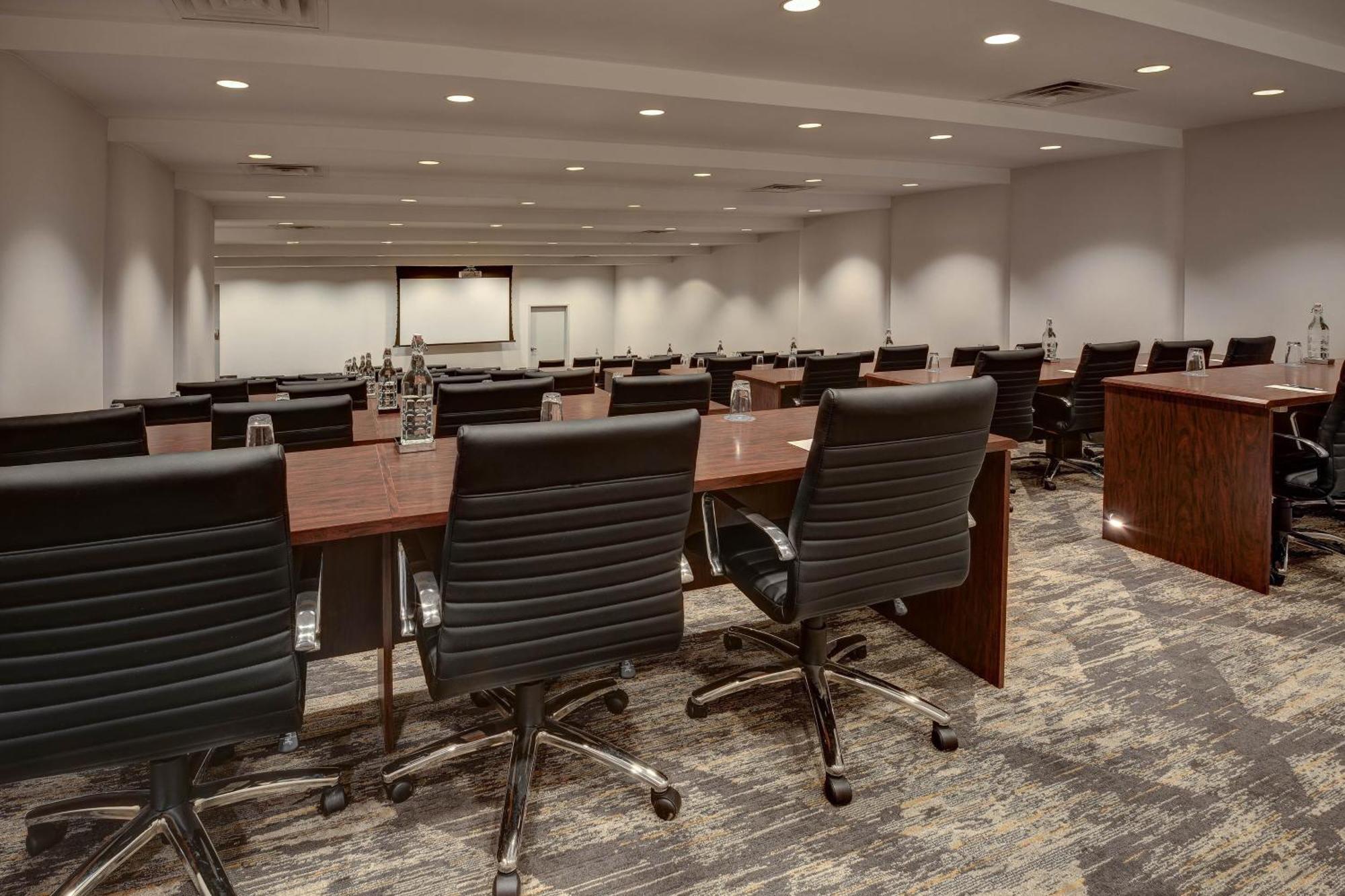 Sheraton Eatontown Hotel מראה חיצוני תמונה