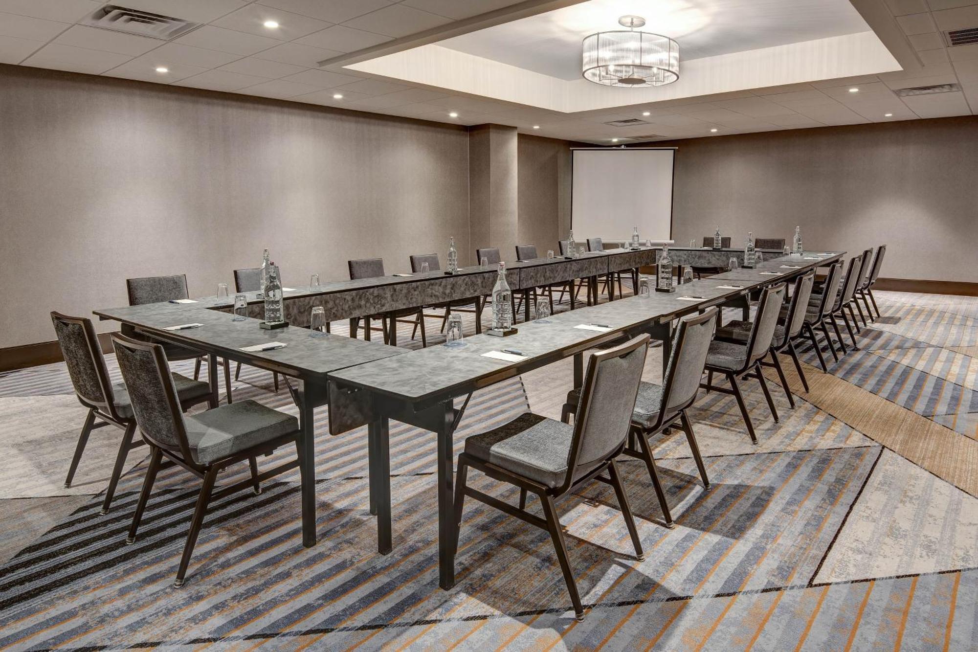 Sheraton Eatontown Hotel מראה חיצוני תמונה