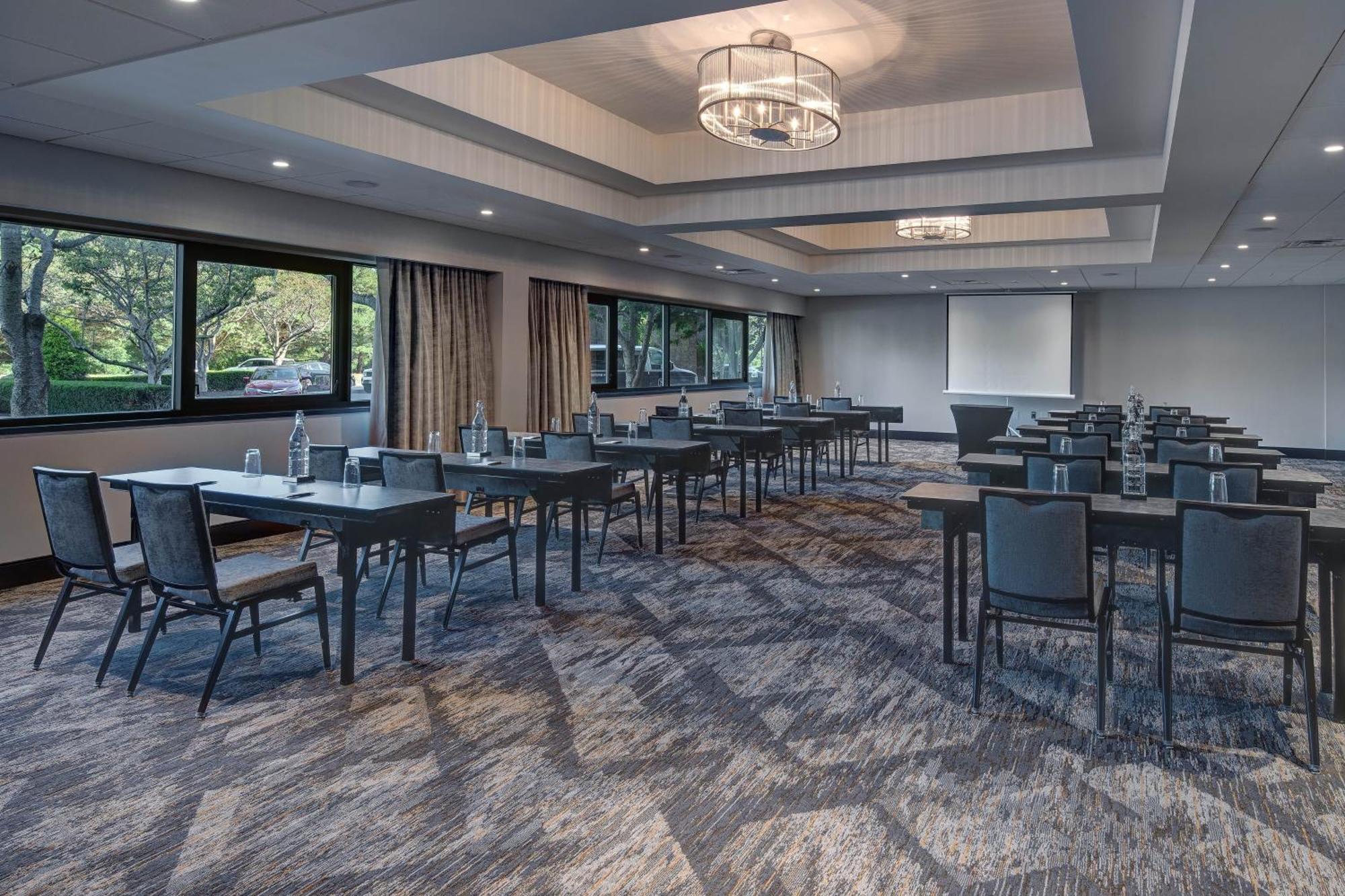 Sheraton Eatontown Hotel מראה חיצוני תמונה