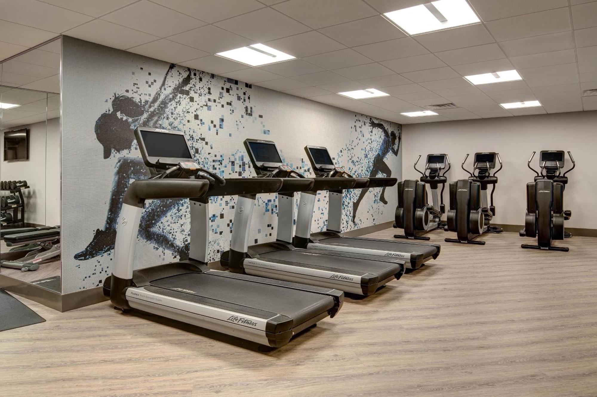 Sheraton Eatontown Hotel מראה חיצוני תמונה
